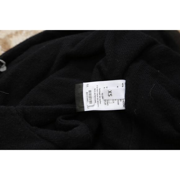 ARE YOU AM I Black Cropped V-Neck Off Shoulder Top Size XS - Picture 9 of 9